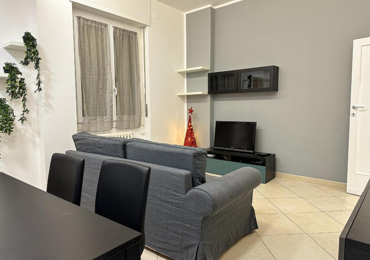Modern Cenisio Apartment - Self Check-In & Parking Milan Exterior photo