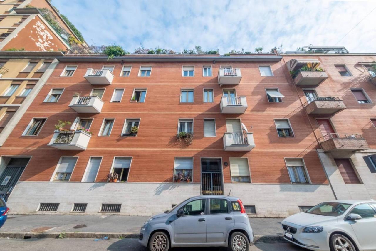 Modern Cenisio Apartment - Self Check-In & Parking Milan Exterior photo